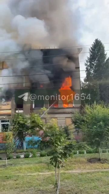 ‼️🇺🇦🔥Сильный пожар: в Харькове подожгли здание мясников ТЦК !!!