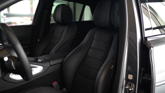 Mercedes-Benz GLE 300D 5843