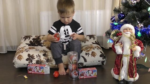Рома и Диана ★ Наряжаем НОВОГОДНЮЮ ЁЛОЧКУ Открываем новогодние СЮРПРИЗЫ unboxing surprise Decorate C