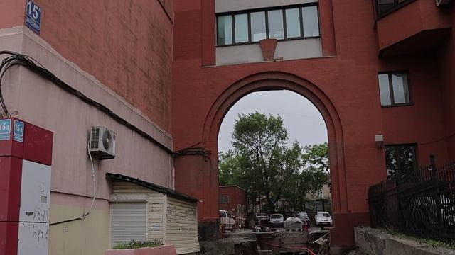 Сетевики Владивостока завершили замену теплосети на улице Мордовцева.
