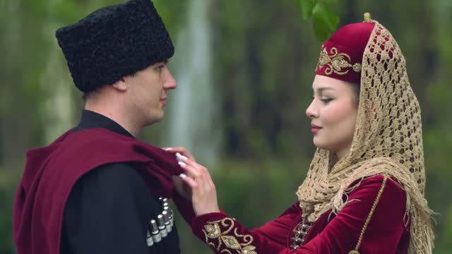 СВАДЬБЫ, КОТОРЫЕ ИГРАЮТ ЛЮДИ