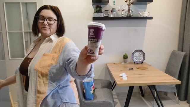 В "Магнит" завезли черешню🍒.Купила  ягод,абрикосов,дамплинги и выпечку на пробу.Распаковка на 684р.