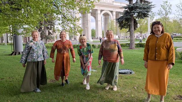 Такие девушки как звезды.
