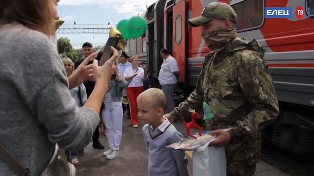 Героя спецоперации на Украине торжественно встретили в Ельце