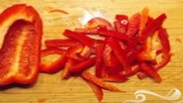 Греческий салат с семгой