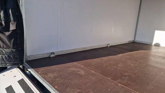 Промтоварный фургон МЗСА 817784.003 3,5х1,5х1,5м с аппарелью. 2-осный. Видео обзор Трейли.