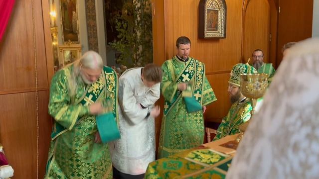МИТРОПОЛИТ ИГНАТИЙ СОВЕРШИЛ ХИРОТОНИЮ ВО ДИАКОНА СТУДЕНТА СПДС ПАВЛА КУЛИКА В СВЯТО-ДУХОВСКОМ СОБОРЕ