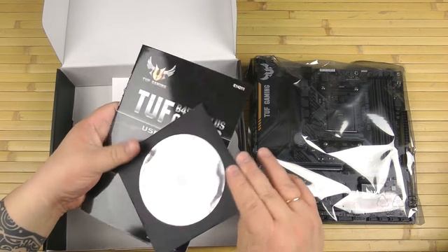 Распаковка Asus TUF B450M-Plus Gaming