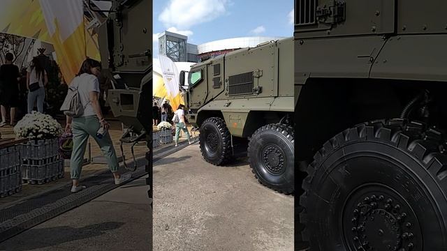 Интересные новинки бронеавтомобилей ждут отправки на помощь нашей доблесной Российской армии