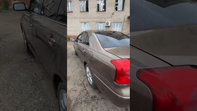 Тойота Авенсис