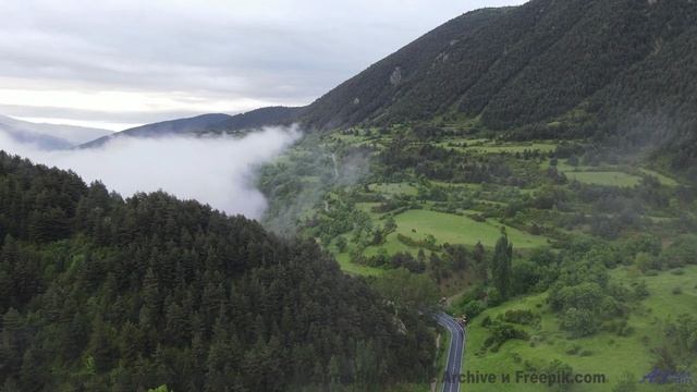 Дорога, рассвет и мелодия, которая звучит как биение ваших сердец - Whigg Meadow -- Evan Schaeffer -