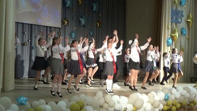 Последний звонок КОЛОРИТ 4 классов