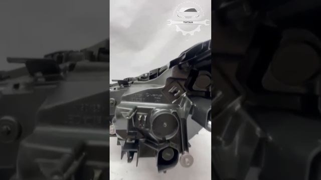 Оригинальная фара левая Lexus NX Z10 рестайлинг 
(2017-2021)