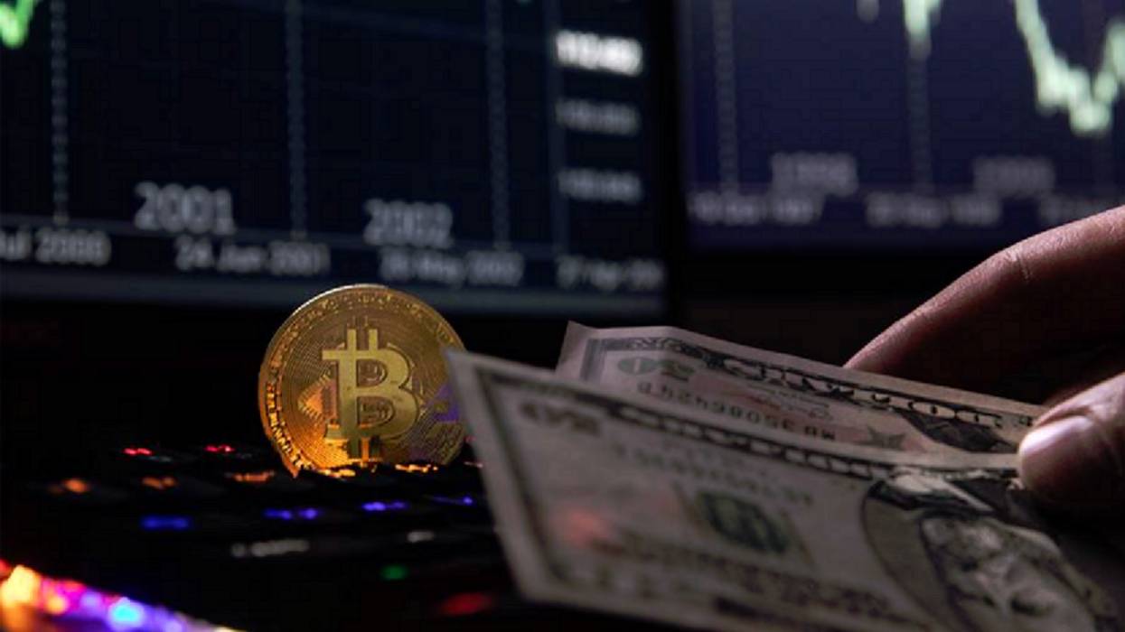 Эксперт назвал причины роста стоимости биткоина