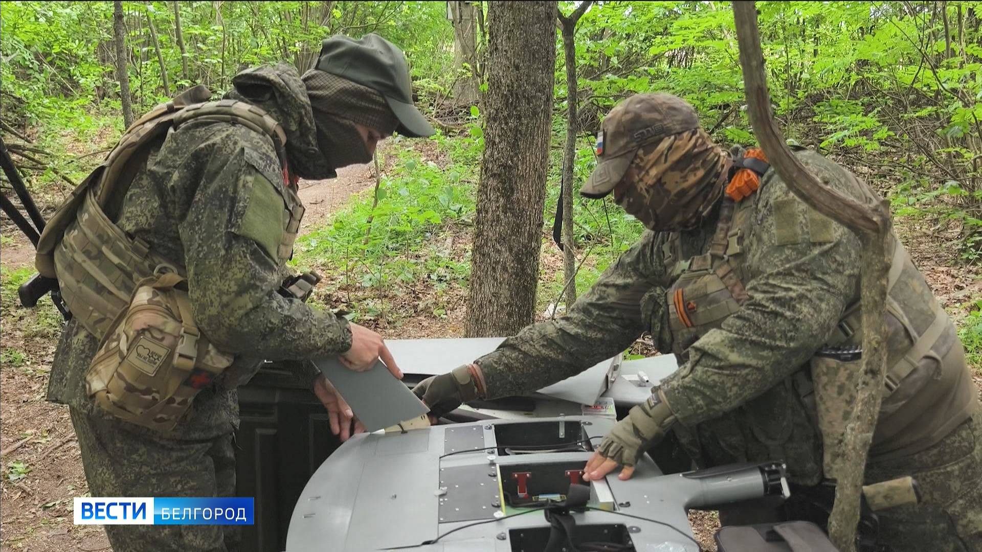 Расчеты БПЛА "Суперкам" войск "Север" вскрывают технику и позиции ВСУ на Харьковском направлении