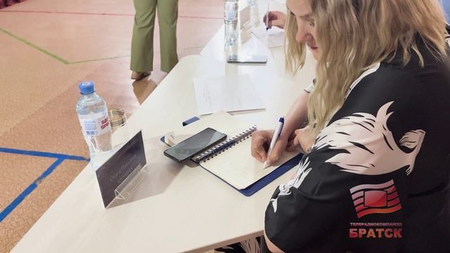 Конкурс "Мисс Социальная работа 2025" прошел в Братском доме-интернате для престарелых и инвалидов