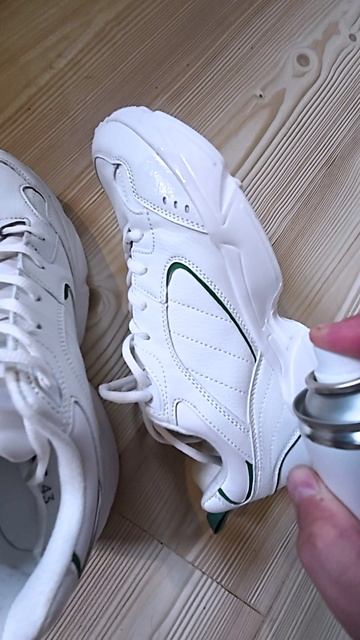 Как сохранить обувь белоснежной? 👟