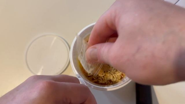 Тайская лапша JAYA со вкусом говядины. НЕ ПОКУПАЙ ПОКА Н?