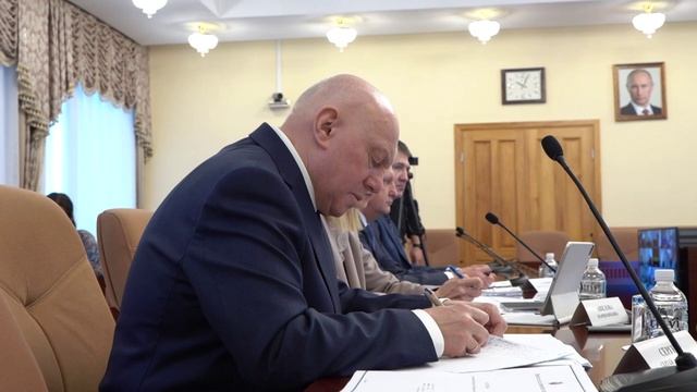 Дмитрий Демешин поручил провести детальную проверку всех компаний оказывающих услуги по перевозке де