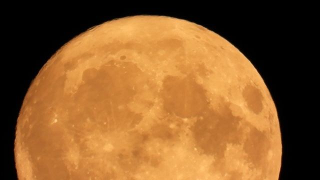 КЛУБНИЧНОЕ ПОЛНОЛУНИЕ ИЮНЯ. рЕДКОЕ ЯВЛЕНИЕ БЫВАЕТ РАЗ В 18 ЛЕТ