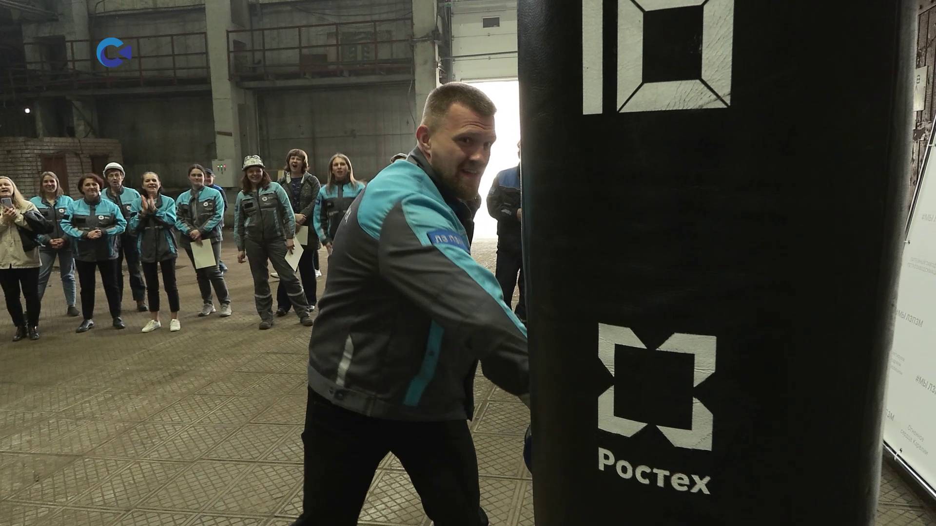 Работники «Петрозаводскмаша» соревновались в силе удара на турнире «Ударная десятка»