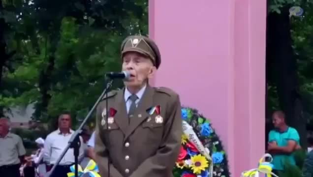 Смерть достойная "война" Во Львовской области на торжественном митинге, посвященном 110-летию со ...