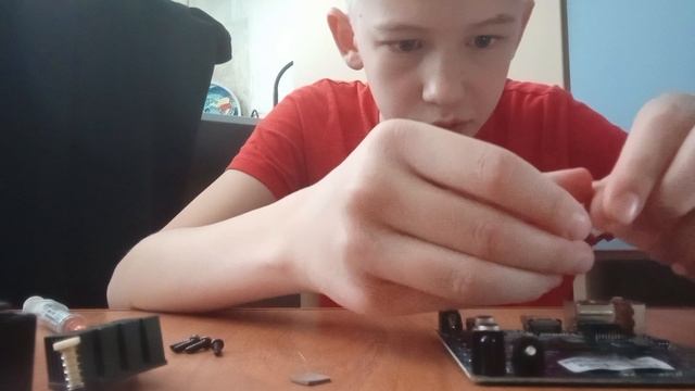 Как наносить термопасту на смарт приставку