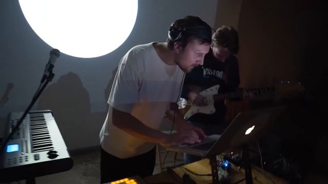 Vitaly Sumarokov & Vladislav Faizulin Live Guitar