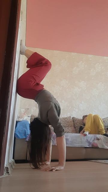 стойка на руках
