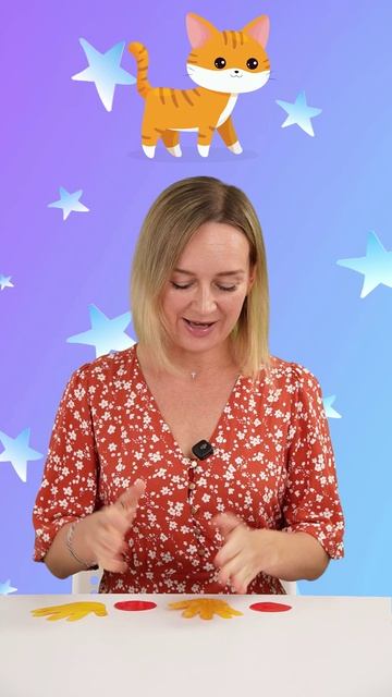 Развиваем речь и моторику играя лапками😀