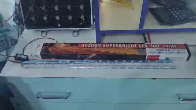 Aozoom дневной ходовой огонь (ресничка) в фару с поворотн?