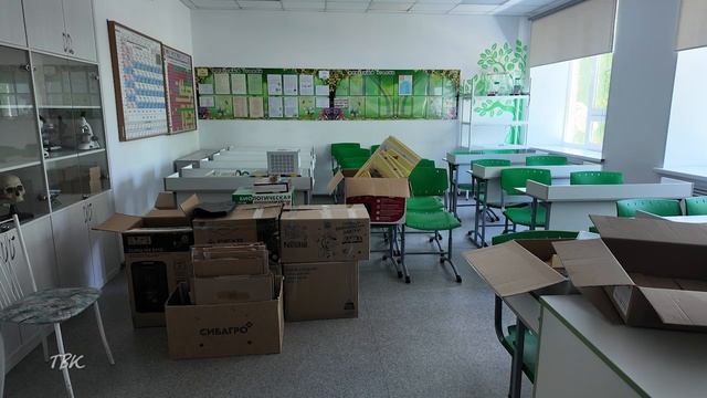 Внимание к каждому району: начальник облдепартамента образования Юрий Калинюк побывал в Колпашеве