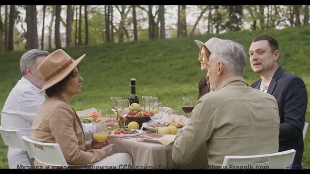 Это озеро НЕ ОТРАЖАЕТ людей! - Dwelling On The Vastness Of Life -- Kirk Osamayo -- Season Two (YELLO