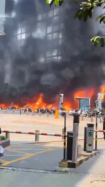 В Китае сгорело очень много мотоциклов. Никто не пострадал.