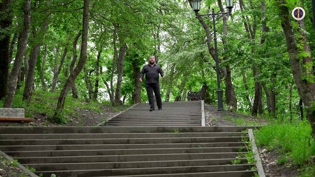 Бог так возлюбил этот мир - читает Георгий Маркарян
