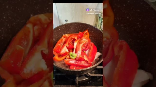 Ужин 🥰 говядина с овощами - очень мягкая получилась 🤗