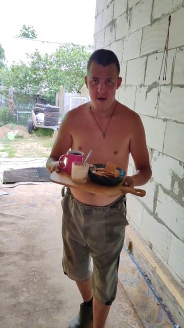 Угощаю Васю своим тортиком, он сказал бомба 💣