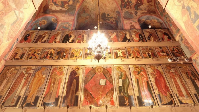 Храм Ризоположения в Леонове