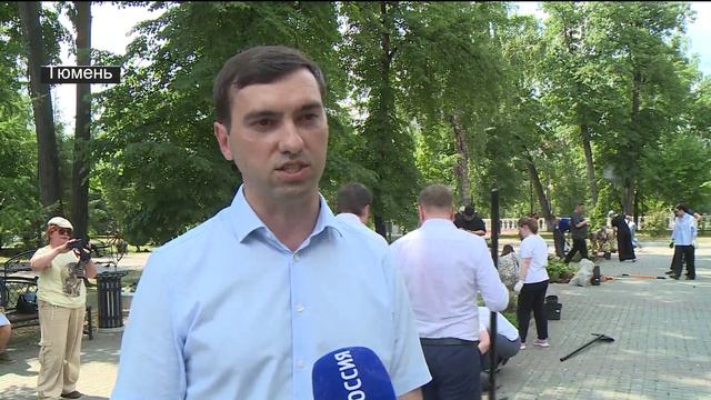 Редкие растения высадили в тюменском Загородном саду