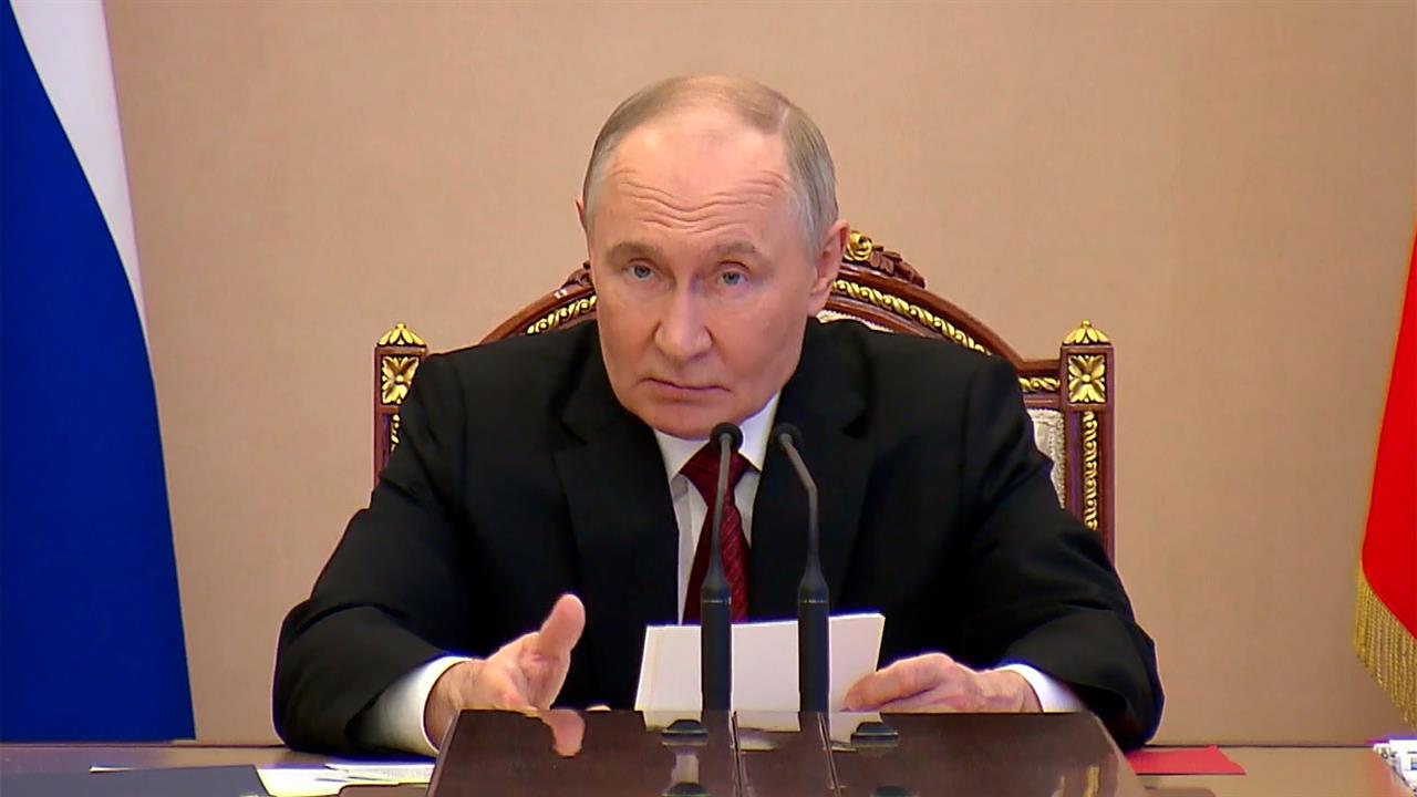 В России создаются войска беспилотных систем как отдельный род войск, сообщил Владимир Путин