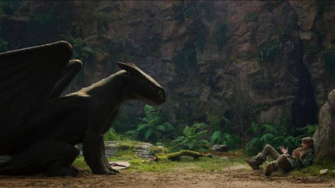 Как приручить дракона Иккинг и Беззубик - полет сцена