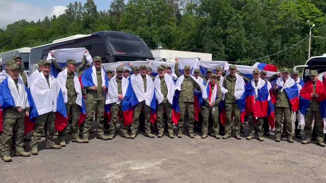Ким Чен Ын и султан Омана Аль Саид поздравили Путина с Днем России