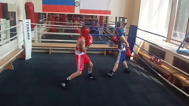 Дружеский спаррингв честь Дня России.  Моисеев Дмитрий (Симферополь) - (Ростов на Дону)