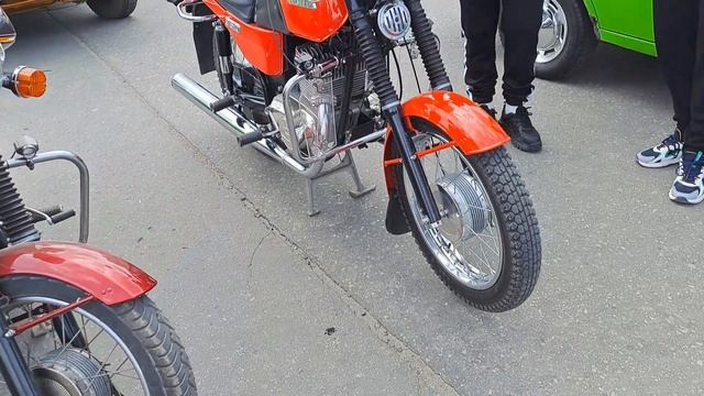 Посетил авто ретро парад.