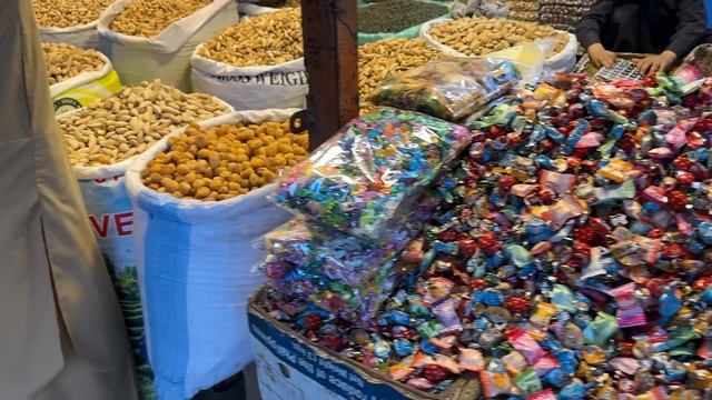 Street market in Peshawar, Pakistan