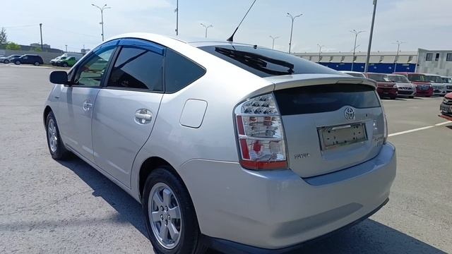 Toyota Prius 1,5 л. Гибрид АКПП  (76 л.с.) 2007