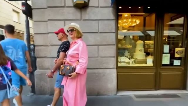 ✨ Fashion in the Streets of Milan