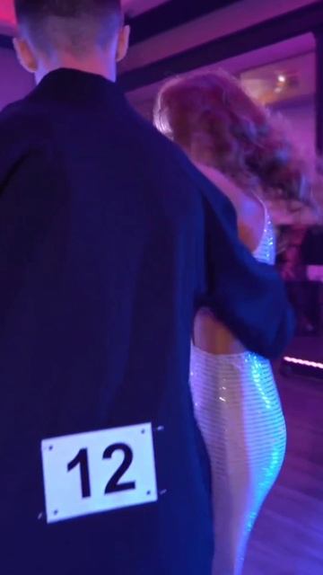 Street Tango. Чернышев Юрий и Крупляк Олеся #танго #тангонуэво #неотанго #танцы