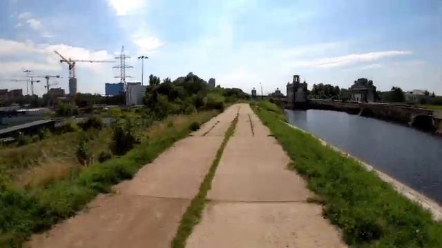 Сквозь толпу: таймлапс-прогулка