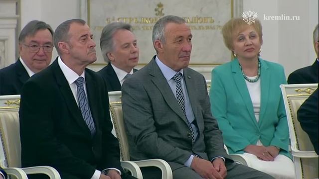 Поздравление Путина с Днем России